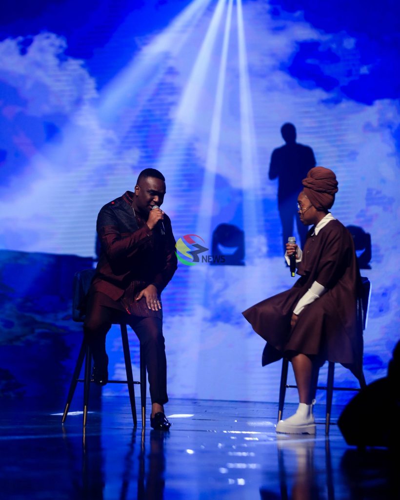 Joe Mettle and Niiella sings Ye Obua Mi at VGMA23